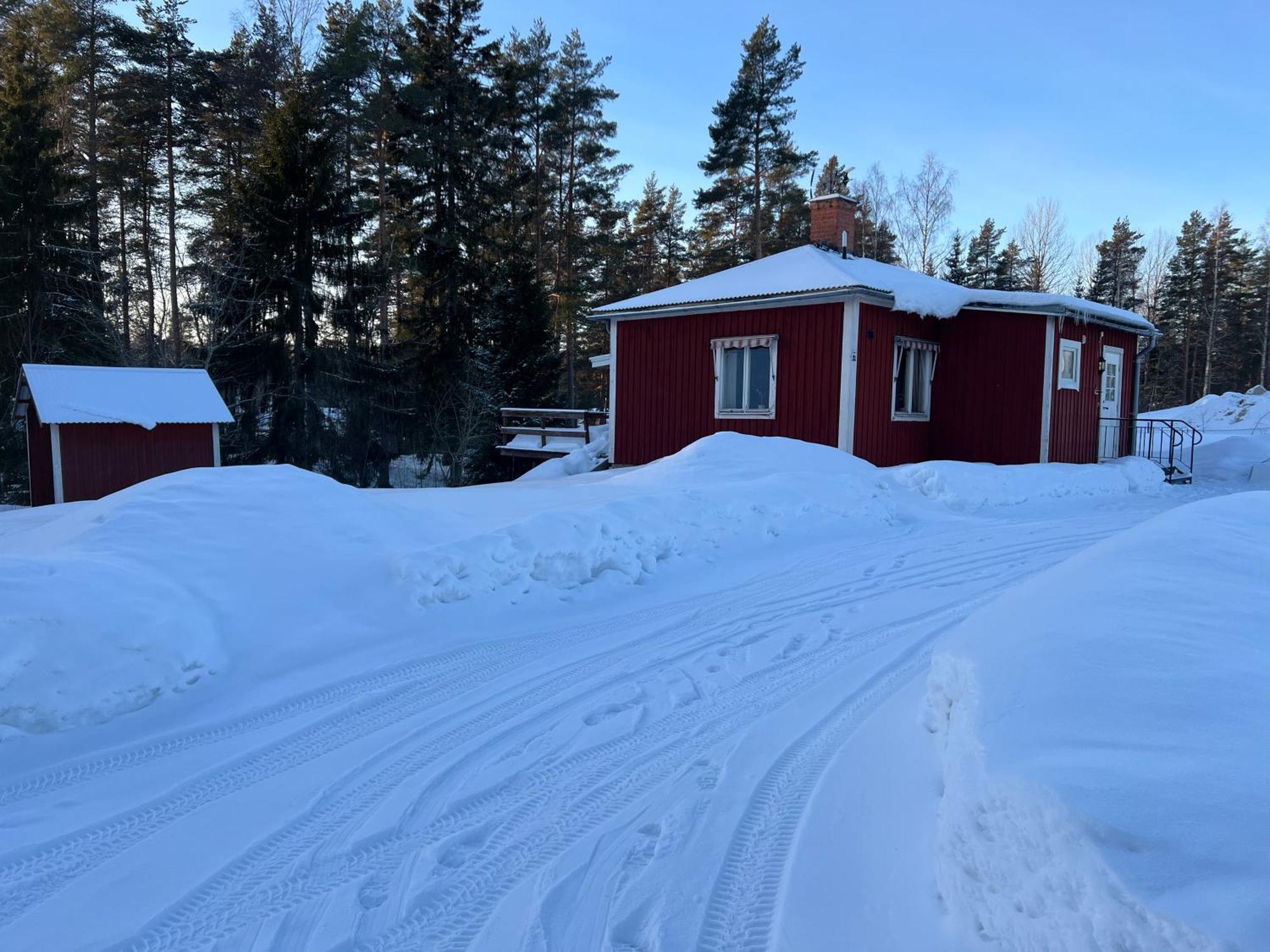 Lillhuset Villa Järbo Buitenkant foto
